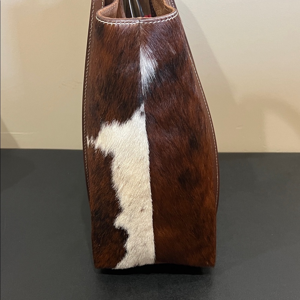 Cavalcanti Collection | Italian Hair On Cowhide Leather Hobo Bag - Picture 5 of 17